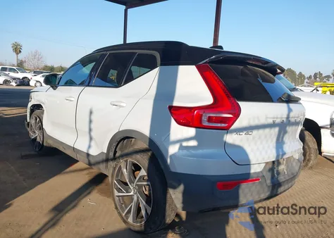 2021 Volvo Xc40 T4 R-Design from USA, damaged, VIN YV4AC2HM4M2429521